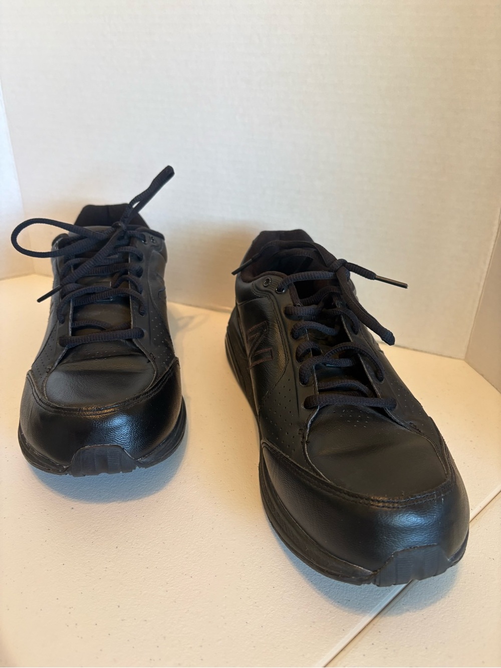New Balance Black Men's Classic Lace-Up Sneakers